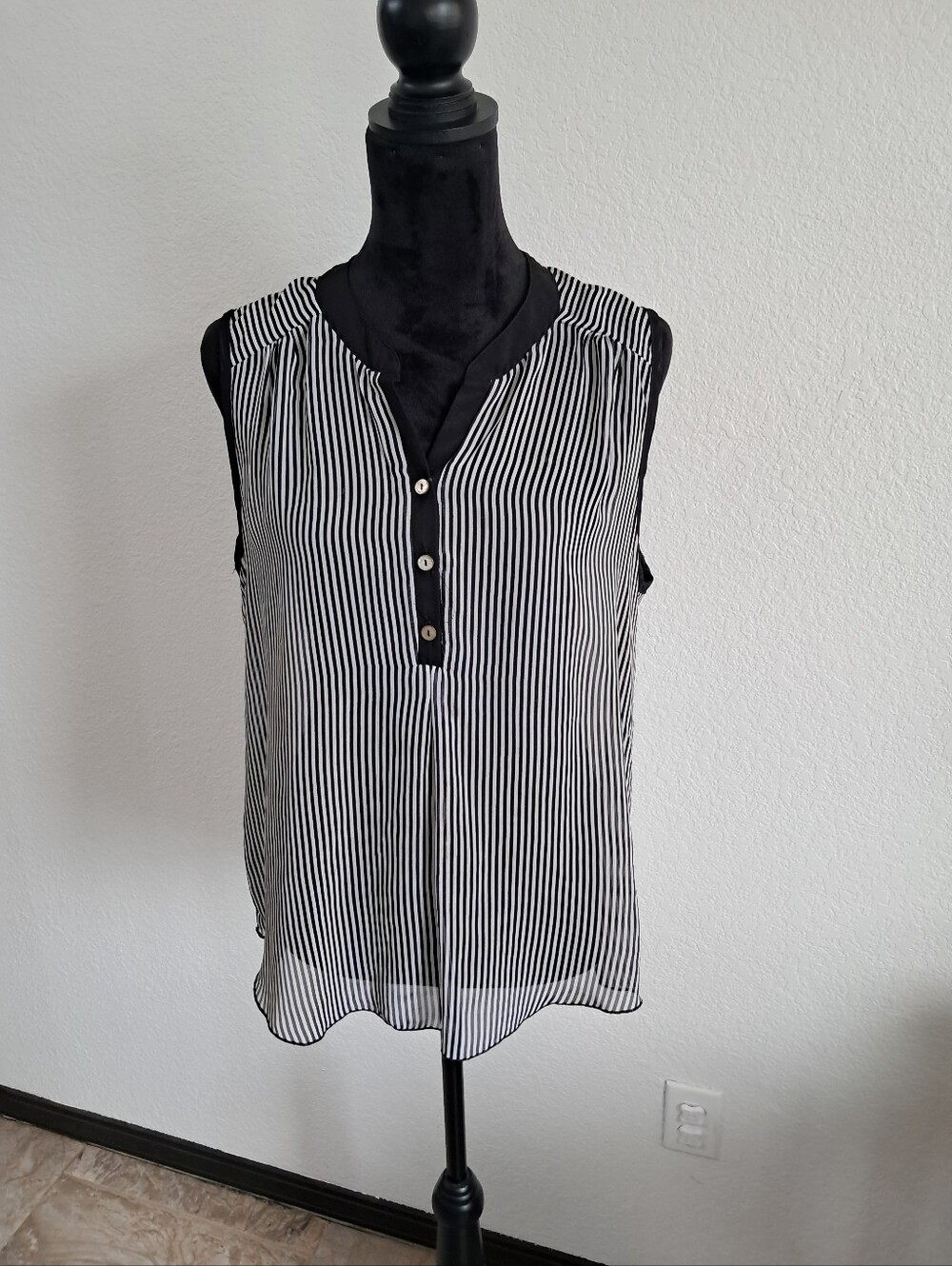 Living Doll Los Angeles Tunic Black White Striped Sheer Sleeveless Women’s XL